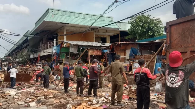 Ratusan Pedagang