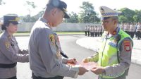 Berprestasi, 17 Personel Polres Metro Tangerang Kota Diberi Penghargaan