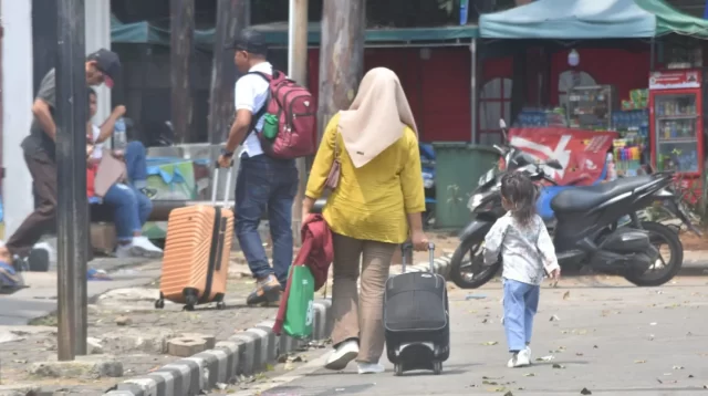 Warga Mudik