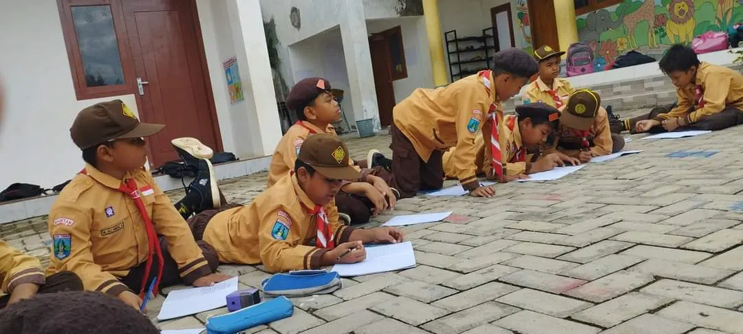 Menjaga