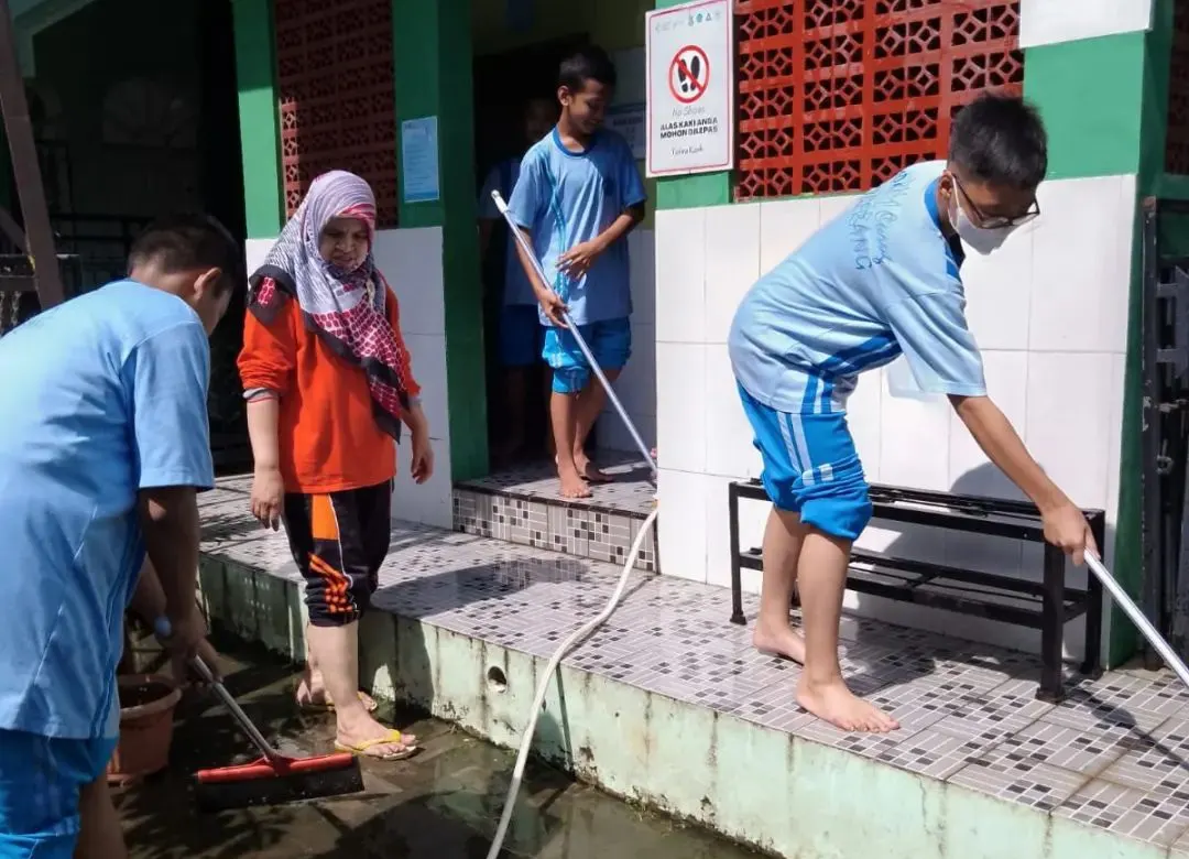 Aksi