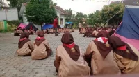 SDN Tigaraksa 1 Bentuk Karakter Siswa dengan Pramuka SDN