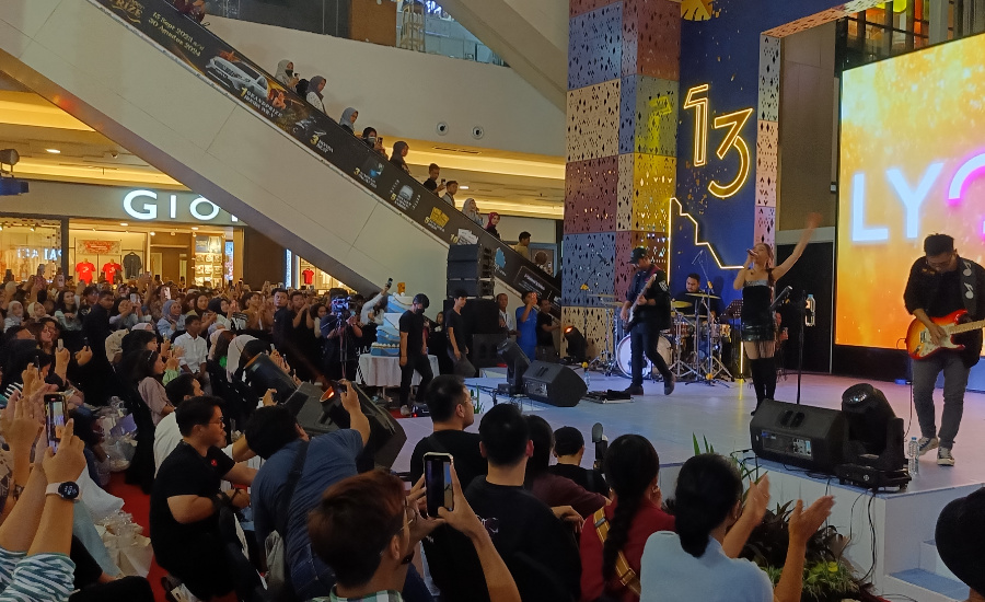 Dipenuhi Ribuan Pengunjung, Tangcity Mall Rayakan Universary ke-13