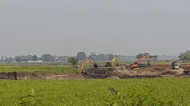 Ekskavator Galian Tanah