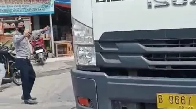 Petugas Dishub