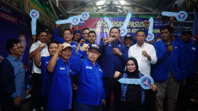 Bagikan 13 Motor, Ketua Demokrat Kota Tangerang Tegaskan Sachrudin-Maryono Harus Menang di Pilkada 2024