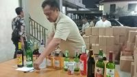 Diklaim Jadi Hasil Operasi Terbesar, Satpol PP Kota Tangerang Sita Ribuan Botol Miras