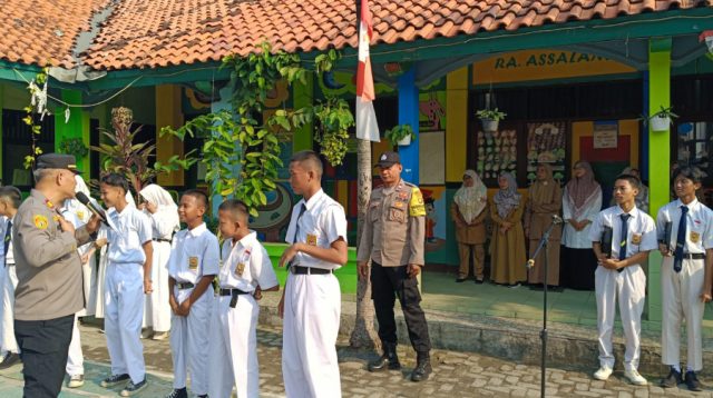 Polsek Cipondoh Goes To School dan Deklarasi Anti Tawuran