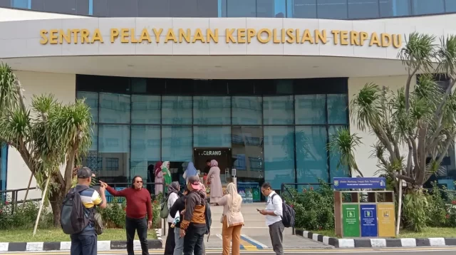 Belasan