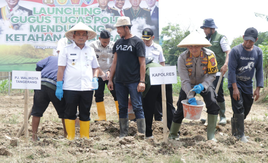 Asta Cita Presiden, Kapolres Bersama Pj Walikota dan Ketua DPRD Tanam Bibit Jagung di Lahan 4,5 Hektare