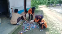 Siswa SMPN 4 Curug Memiliah sampah Siswa