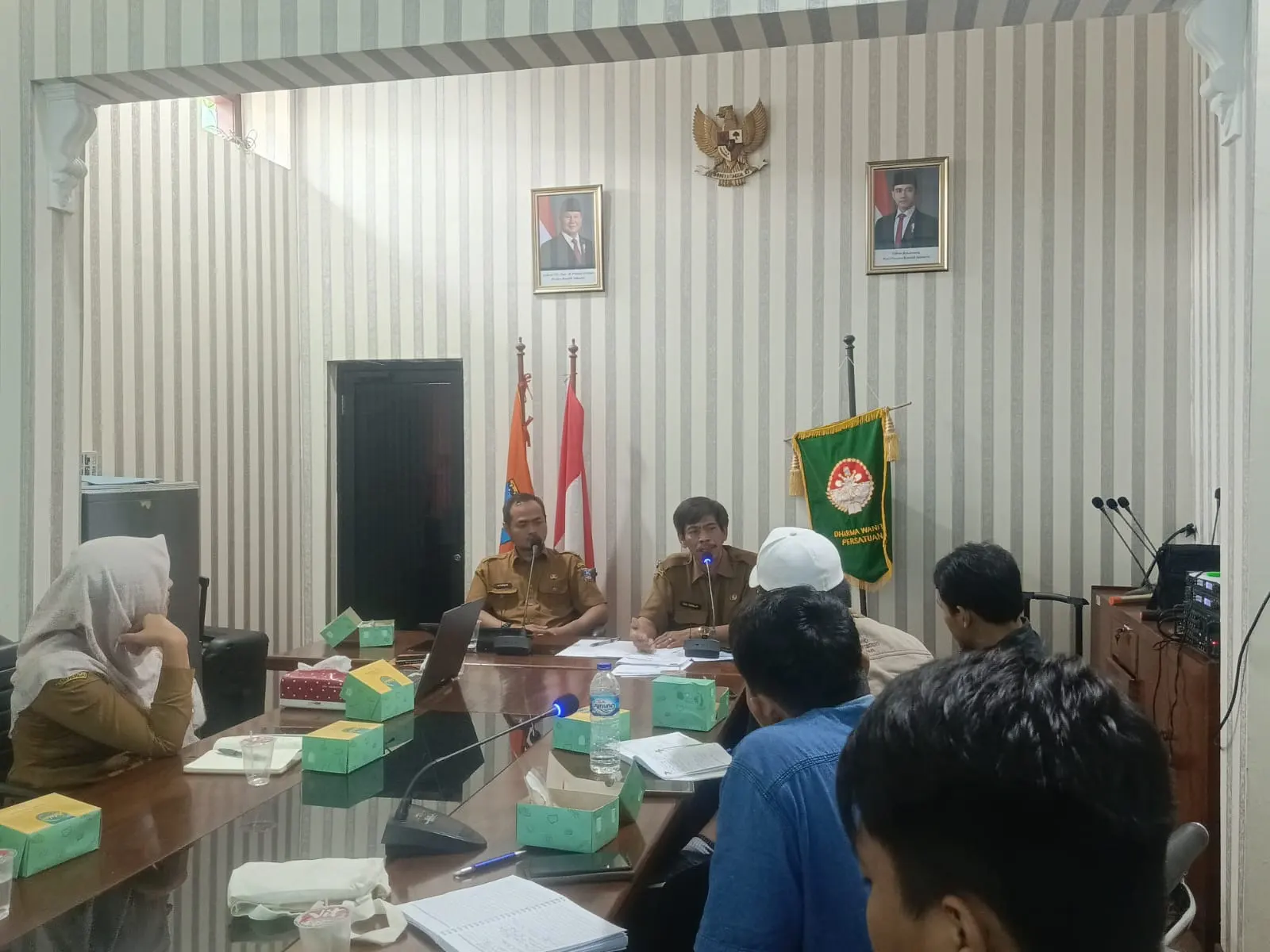 Dua Perusahaan