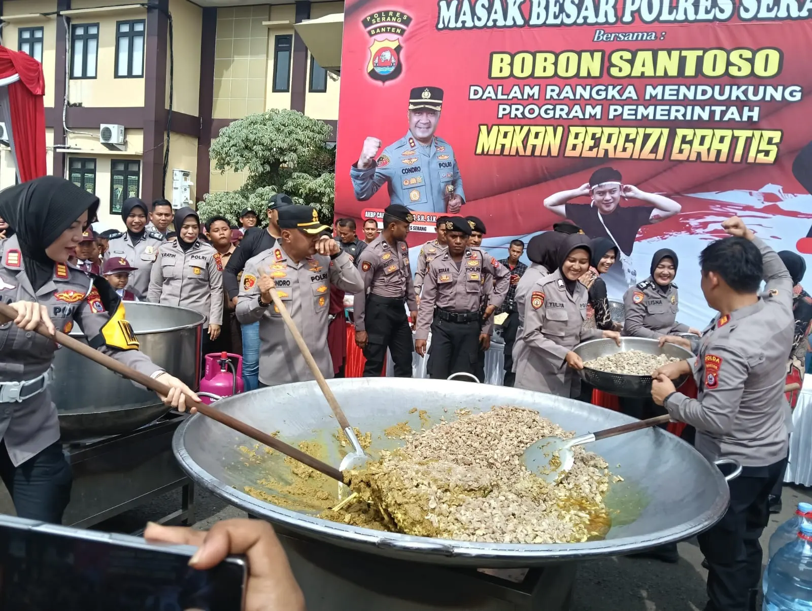 Bobon Santoso