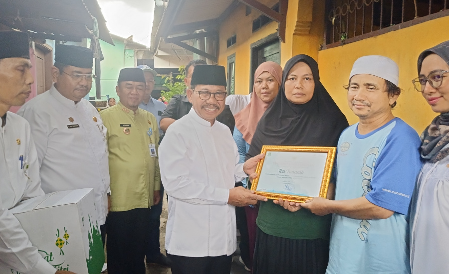 Wali Kota Tangerang Kunjungi Kediaman Yunanih, Warga Kenanga Bayar PBB Hasil Nabung 26 Tahun