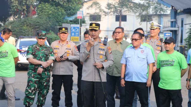 May Day 2025, Polisi Kawal Keberangkatan Buruh Tangerang ke Monas Jakarta