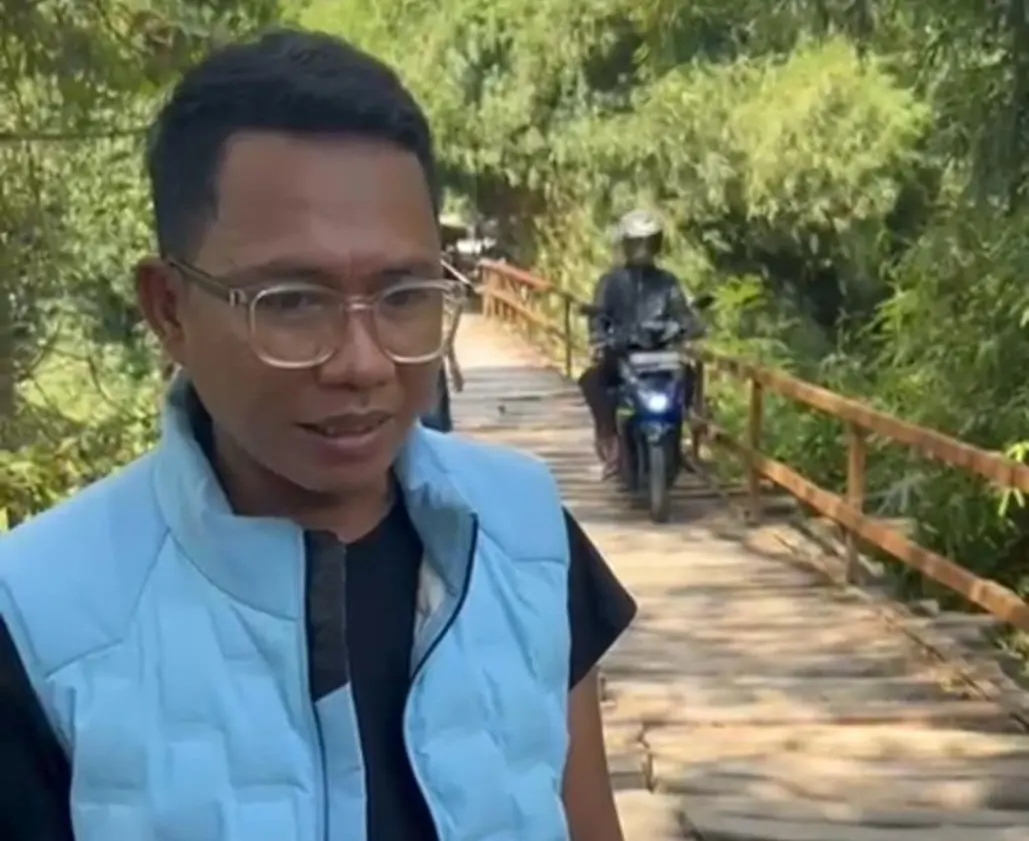 Jembatan Penghubung