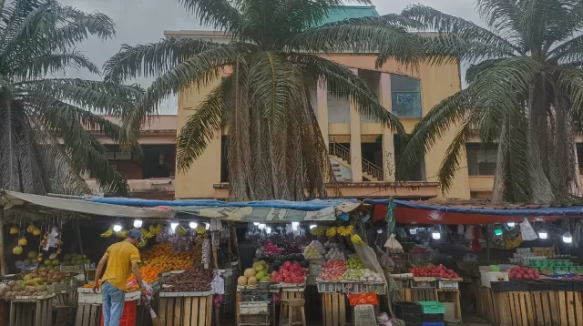 Pedagang Pasar