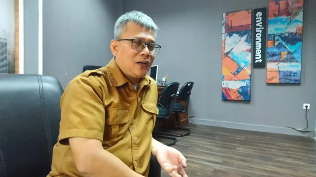 Tiga Perusahaan