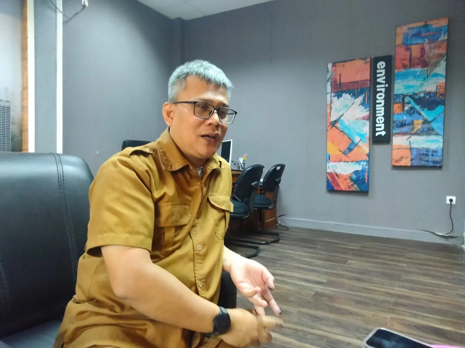 Tiga Perusahaan
