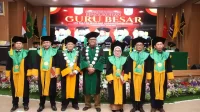 Lima Guru Besar