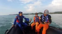 Digulung Ombak