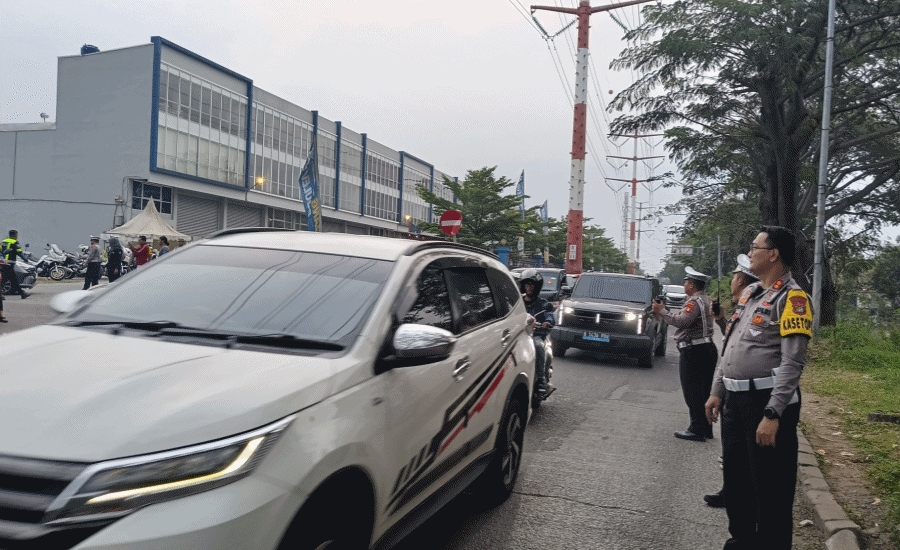 Bebas Macet, Polisi Lakukan Terapi Trauble Spot di Jalan Raya Cadas-Sangengo-Bayur