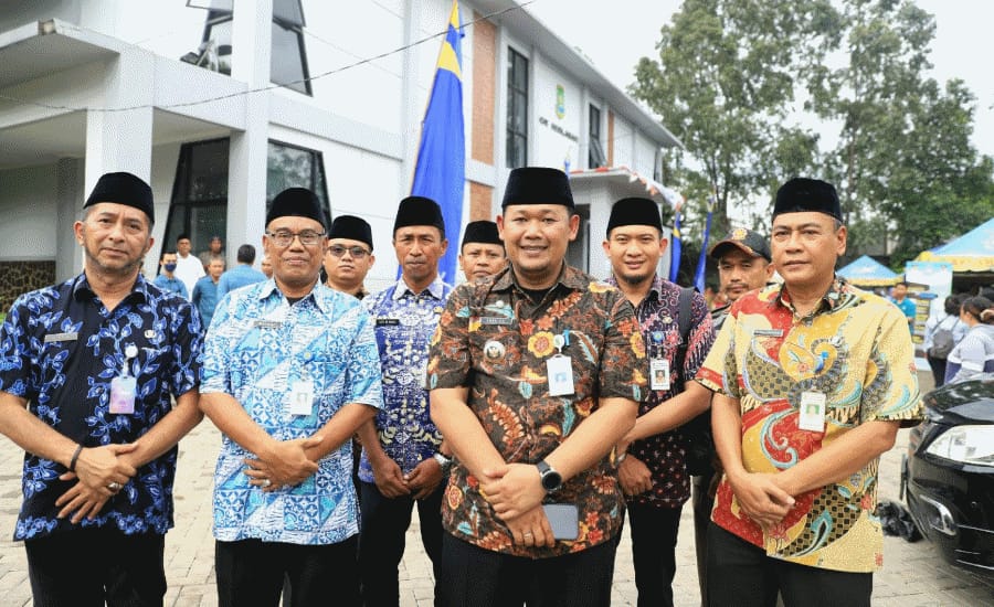 Camat Andika