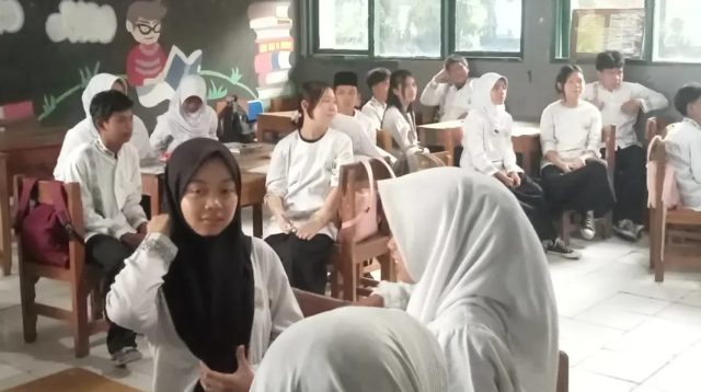 SMPN 1 Teluknaga Terapkan Belajar