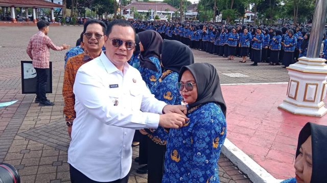 Ribuan Honorer Pemkot Serang