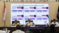Wali Kota Tangsel Benyamin Davnie Bantah
