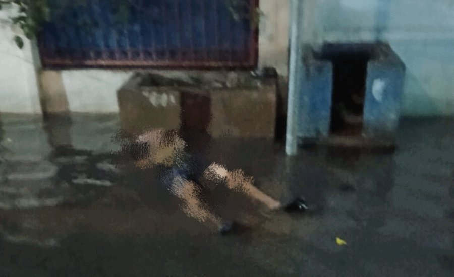 Niat Mancing Belut saat Banjir, Remaja Tewas Tersengat Arus Listrik Niat Mancing Belut saat Banjir, Remaja Tewas Tersengat Arus Listrik