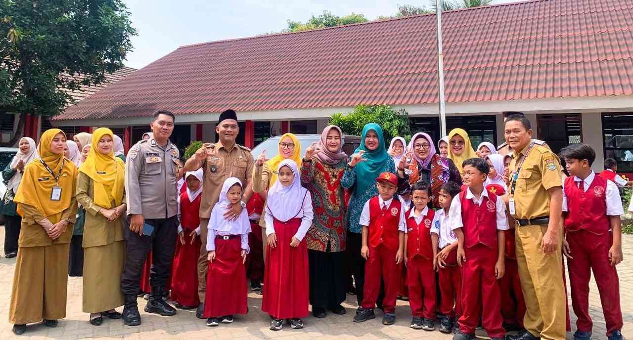 Wabup Intan Kunjungi Sekolah Lansia