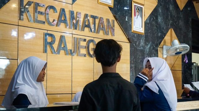 7 Pelayanan Adminduk yang Bisa Dilakukan di Kantor Kecamatan