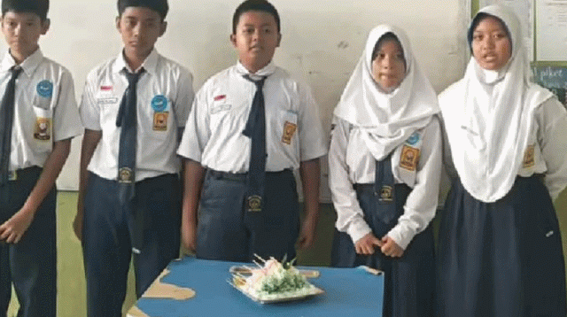Kenali Makanan Tradisional, Siswa SMPN 2 Pagedangan Antusias Masak Hidangan Nusantara