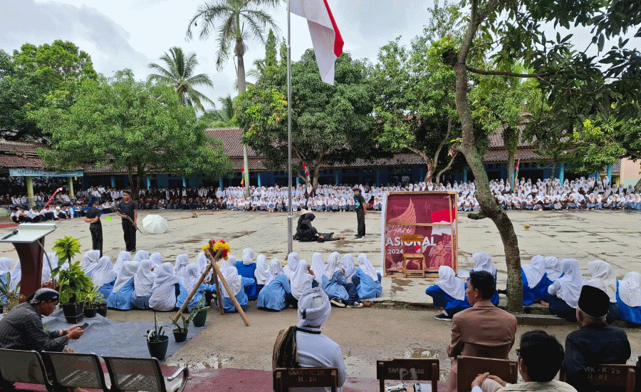 Pelajar SMK Bismillah Gelar Drama Kolosal Peringatan 10 November