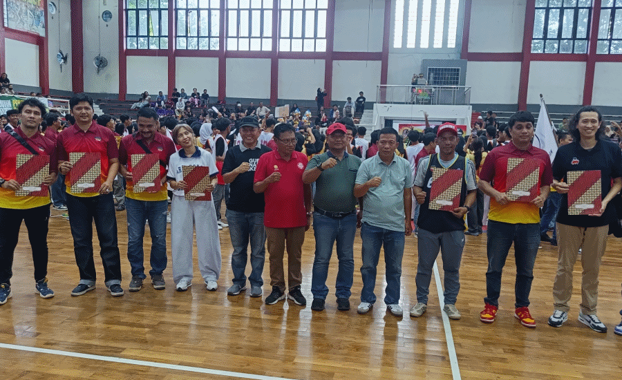 Pembukaan turnamen Basket Wali Kota Cup 2025 di GOR Dimyati Kota Tangerang. Minggu 16 November 2025. Foto Ahmad Syihabudin/Bantenekspres.co.id
