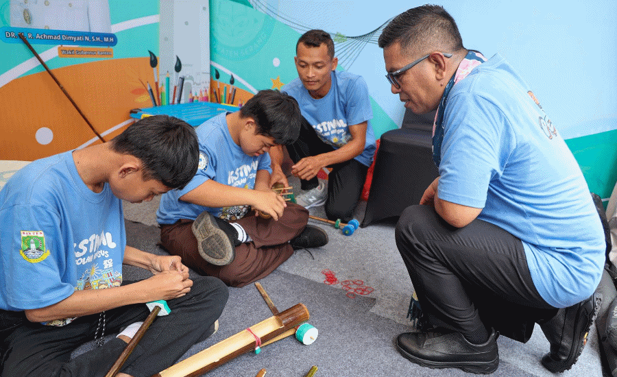 Gubernur Andra Soni Komitmen Bangun Pendidikan Inklusif