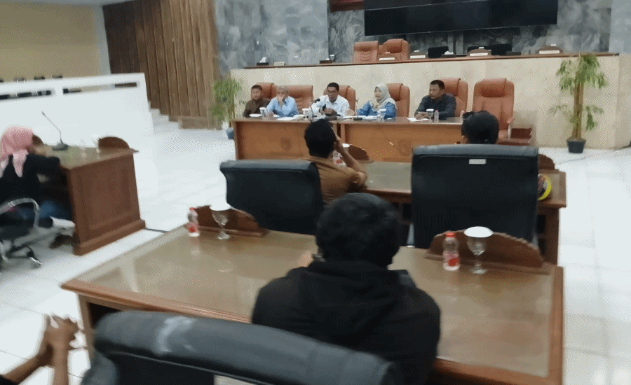 Pemkab Lebak Akui Fasum Pasar Semi Belum Memadai