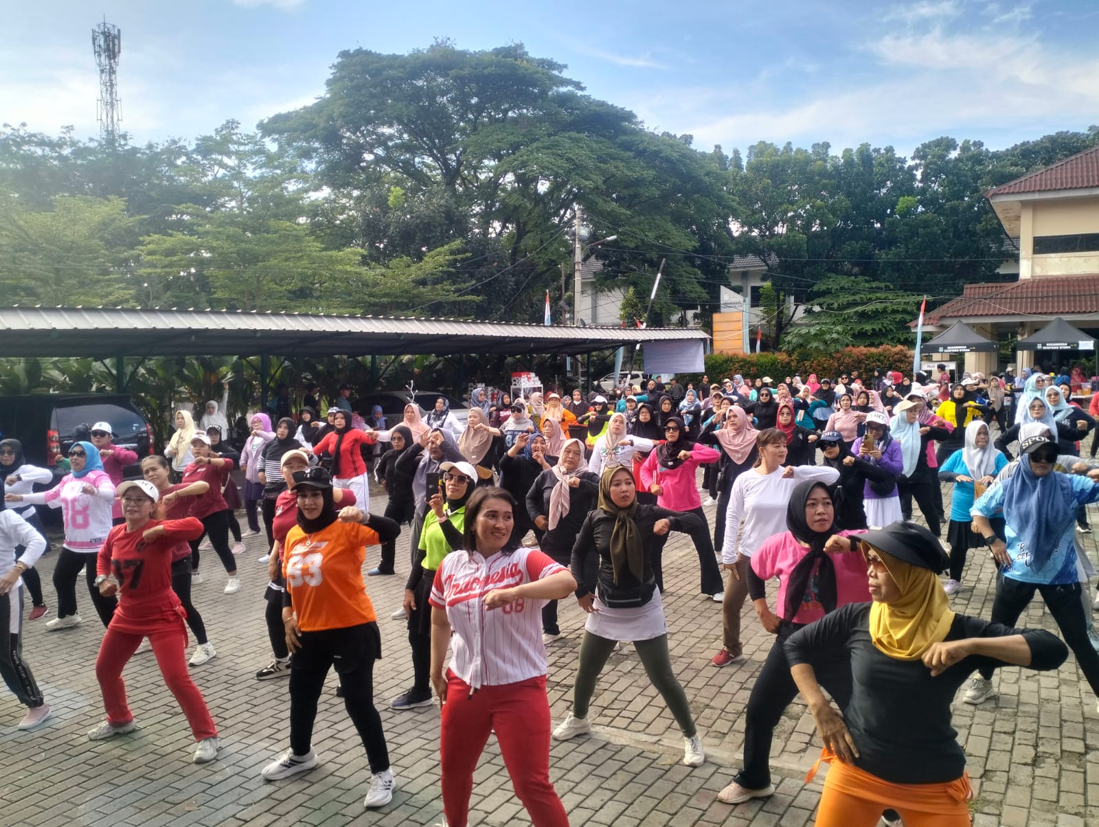 Semarak HUT ke-17 Tangsel, Kecamatan Serpong Utara Ajak Warga Mancing Gratis dan Senam Bersama