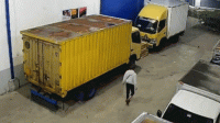 Kurang dari 5 Menit, Kawanan Maling Gasak 3 Unit Truk di Serpong