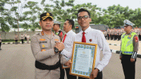 Dedikasi dan Kinerja, 10 Personel Polres Metro Tangerang Kota Terima Penghargaan