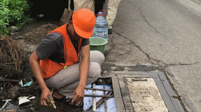 DBMSDA Respon Cepat Aduan Warga, Menhole Rajeg - Tanjakan Amblas