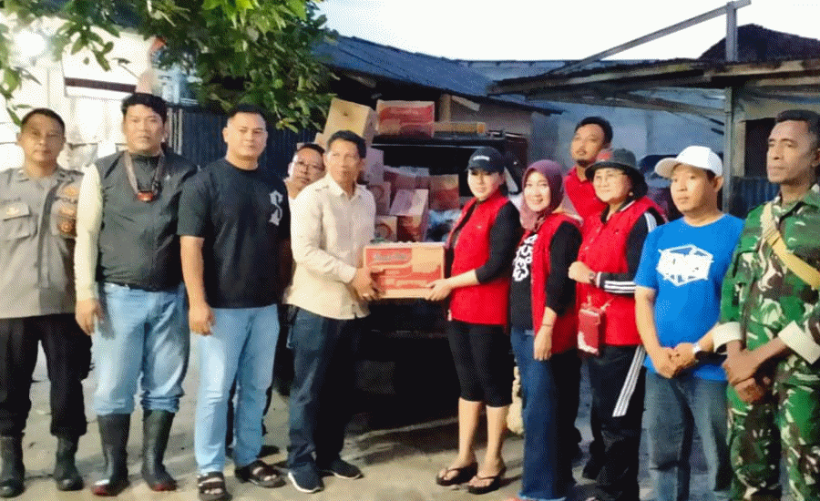 Baguna PDI Perjuangan Turun ke Lokasi Banjir di Kabupaten Tangerang