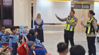 Anak-Anak Diedukasi Tertib Berlalulintas Sejak Dini Anak-Anak Diedukasi Tertib Berlalulintas Sejak Dini
