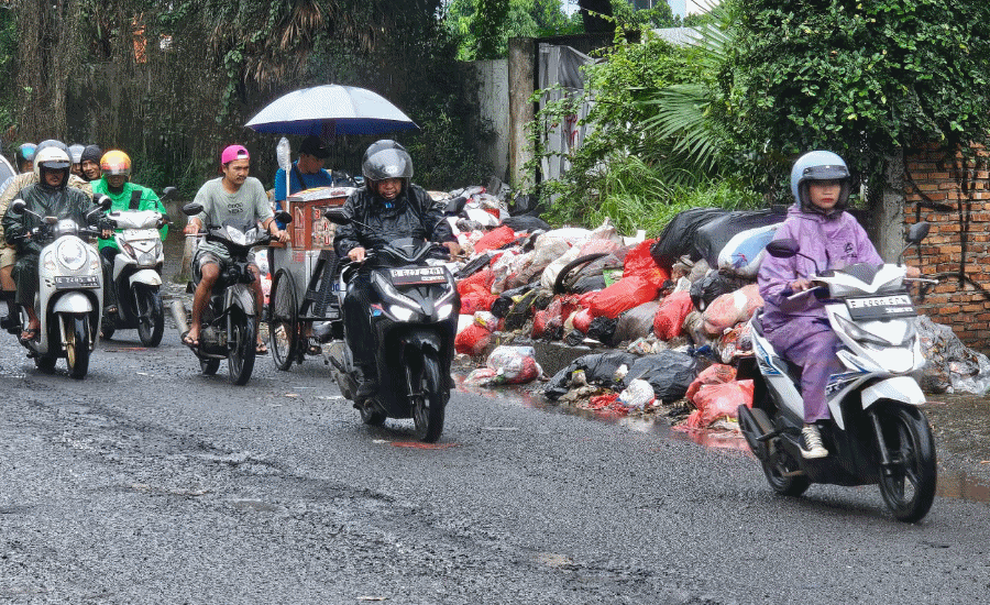 Sampah Dari Tangsel Kembali Dibuang Ke Cileungsi Bogor