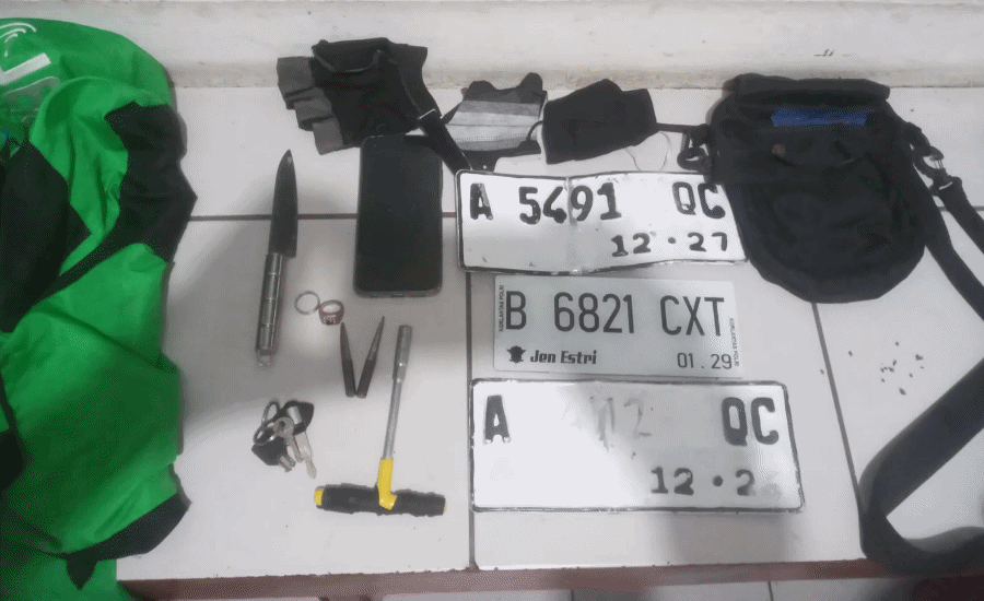 Nyamar Ojol, Polsek Batuceper Sikat Dua Begal Sadis Bersenjata Tajam