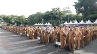 ASN Pemkot Serang sedang mengikuti apel
