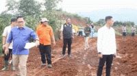 Wabup Amir Hamzah Tinjau Proyek Pematangan Lahan Huntap Korban Banjir Bandang Lebakgedong