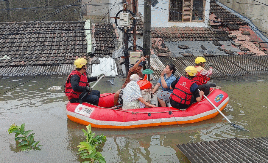 PMI Kota Tangerang Evakuasi Warga Terdampak Banjir di Sejumlah Wilayah