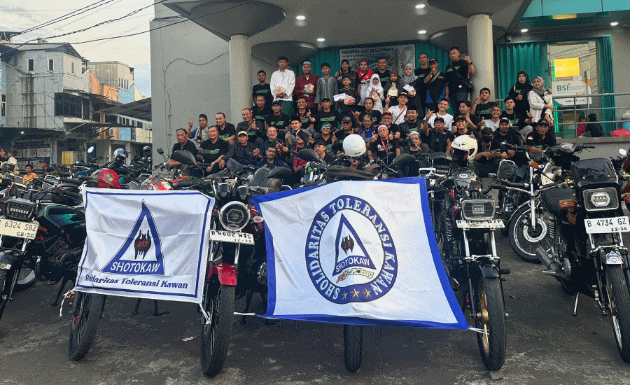 Shotokaw 212 RX King Berbagi Takjil dan Santuni Anak Yatim di Ciputat Timur